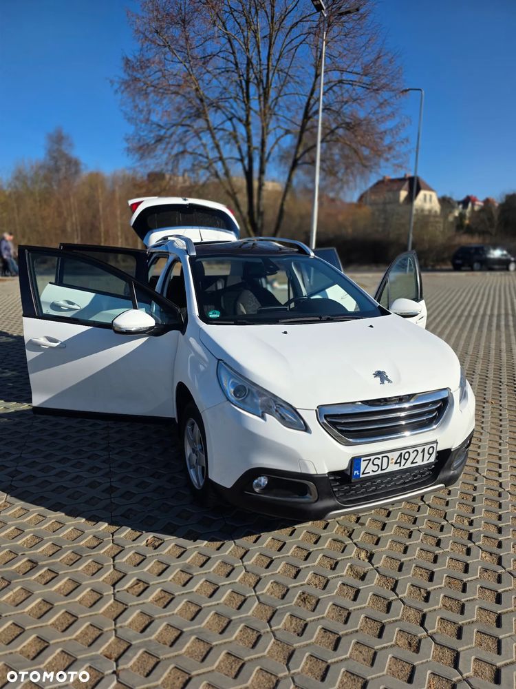 Peugeot 2008 PureTech 82 Style - 19