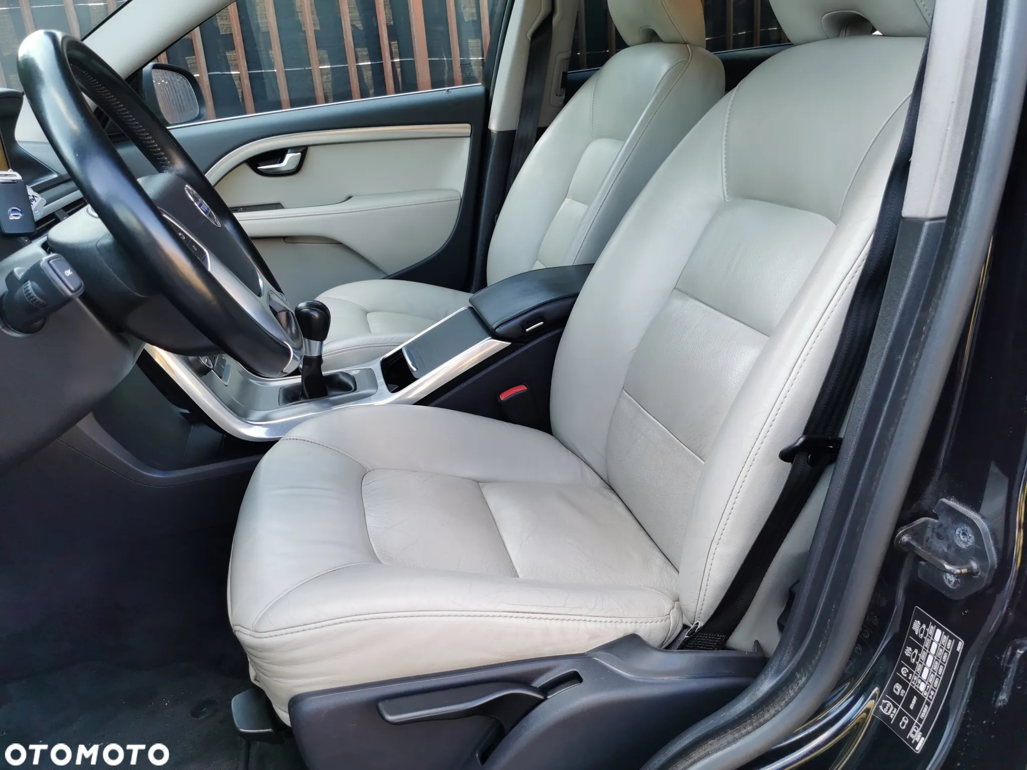 Volvo V70 D4 Momentum - 14