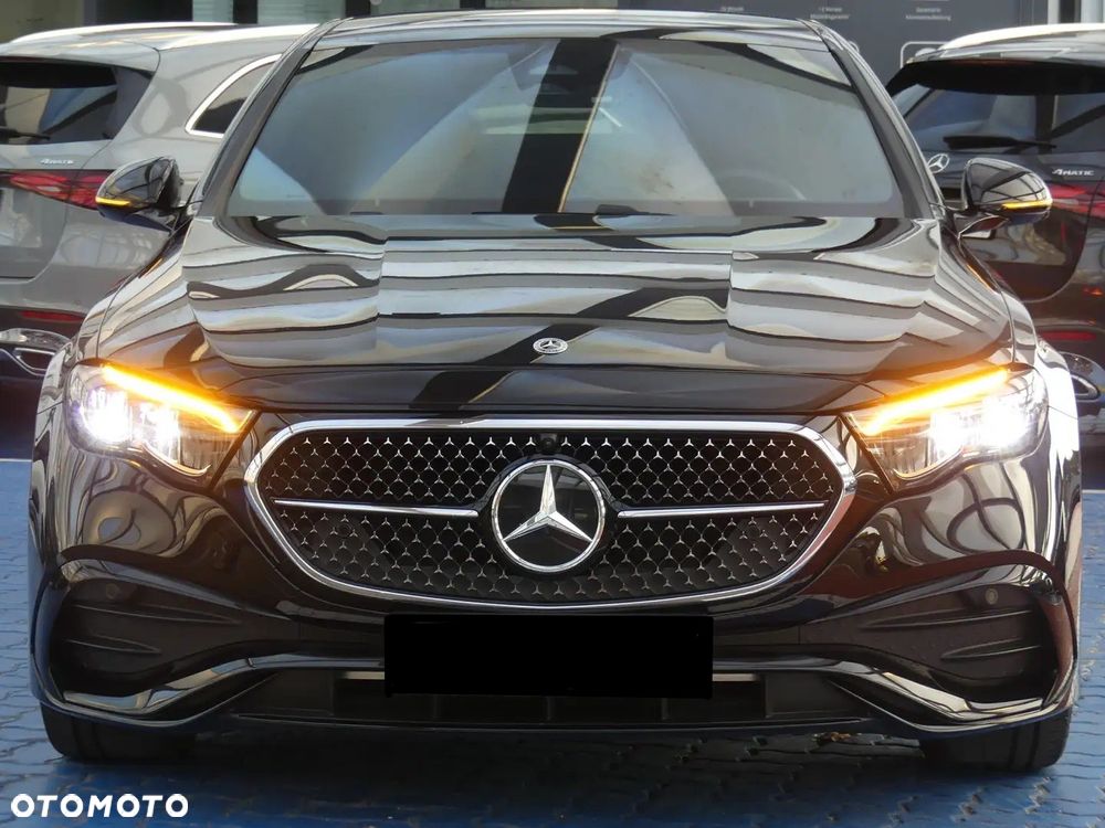 Mercedes-Benz Klasa E 220 d mHEV 4-Matic AMG 9G-Tronic - 2