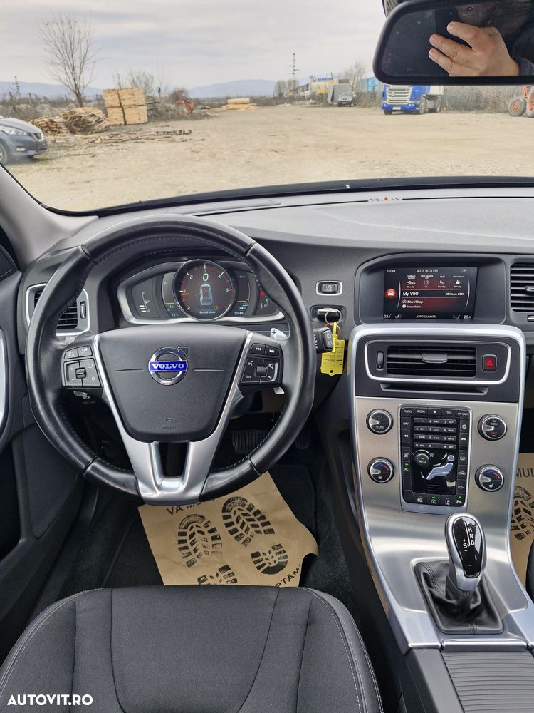 Volvo V60 D4 Geartronic Summum - 9