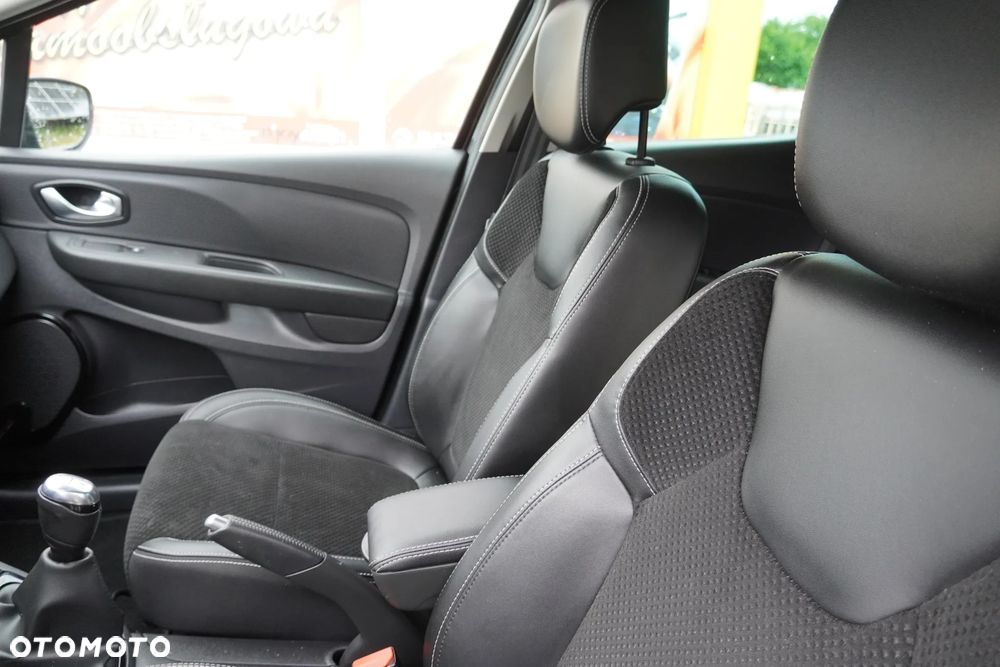 Renault Clio - 14