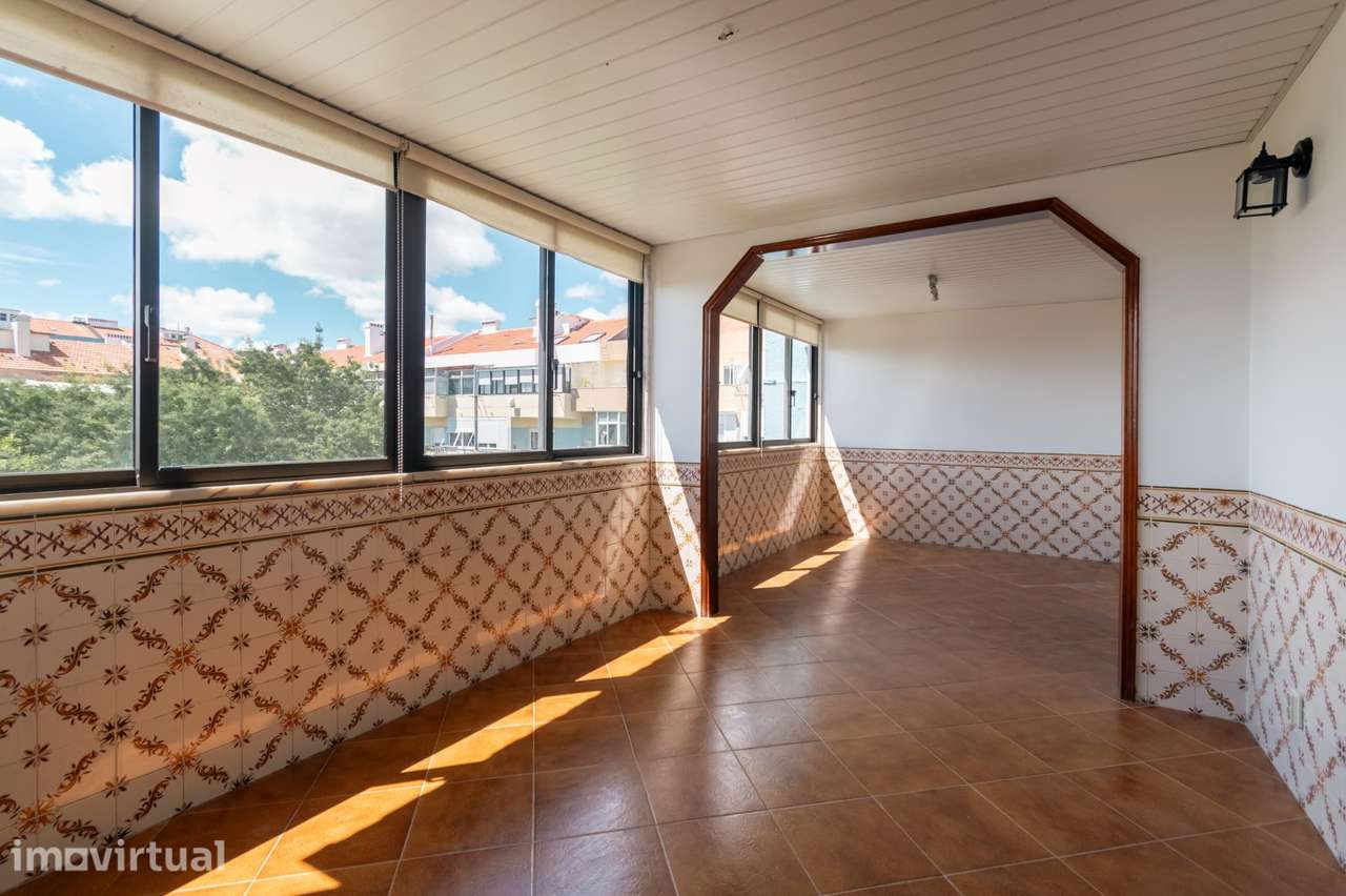 Apartamento T3 em Linda-a-Velha - Grande imagem: 2/20