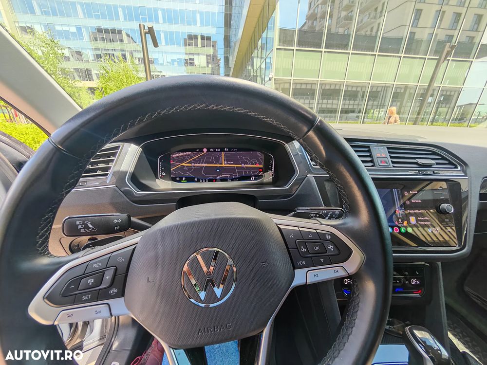 Volkswagen Tiguan - 5
