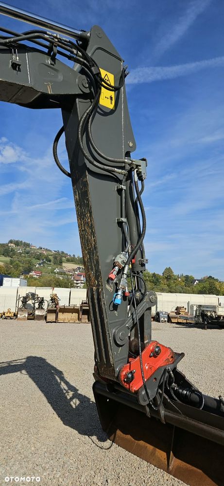 Volvo ECR 145DL - 15