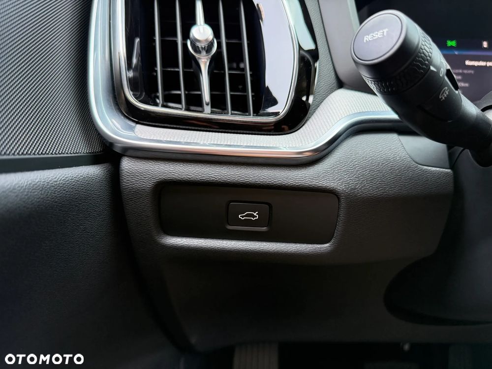 Volvo V60 B4 D Inscription - 23