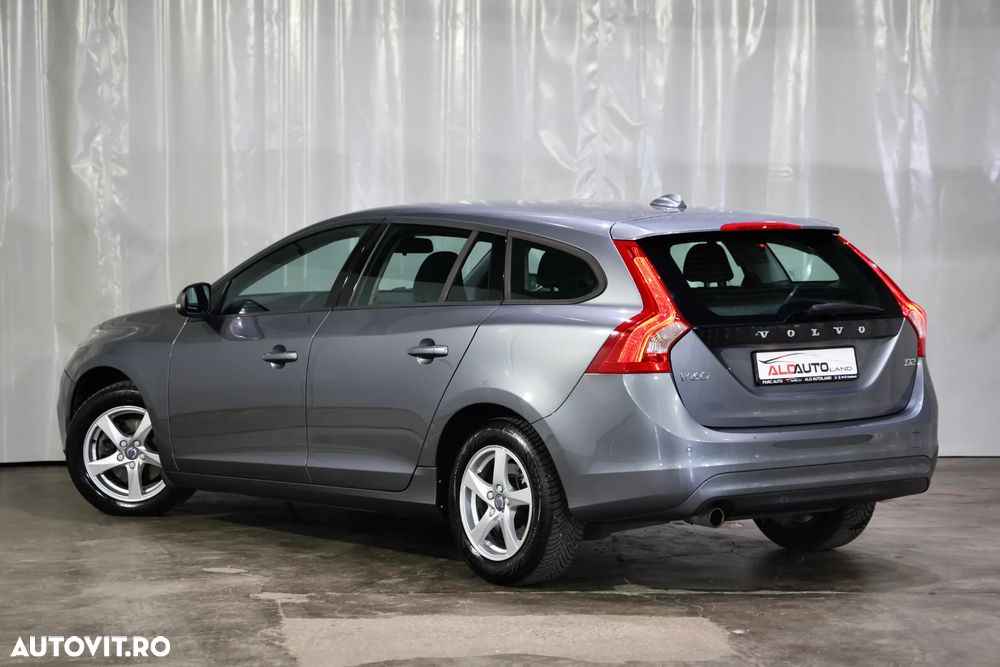 Volvo V60 D2 DRIVe Kinetic - 5