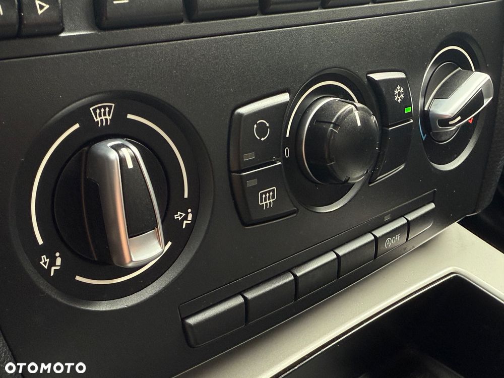 BMW Seria 3 318d - 40