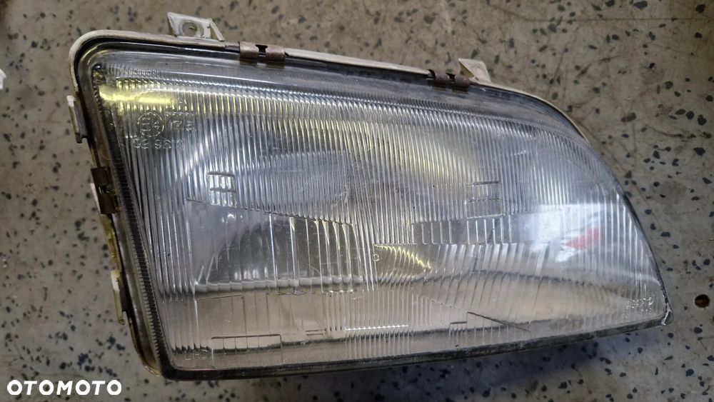 OPEL OMEGA A LAMPA PRZÓD PRAWA - 1