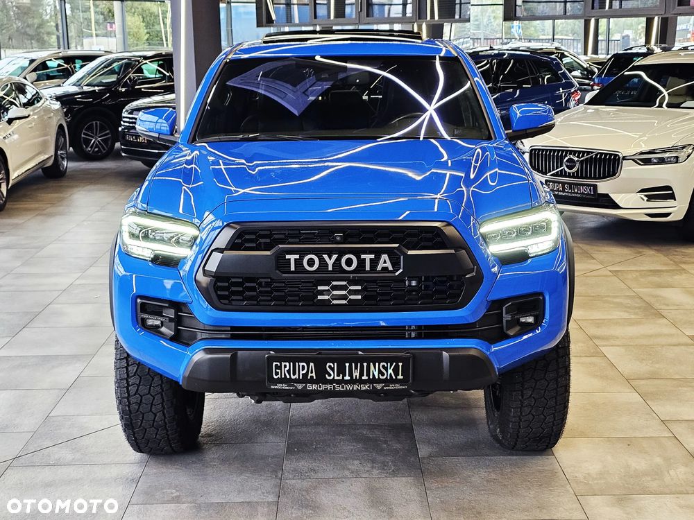 Toyota Tacoma - 14