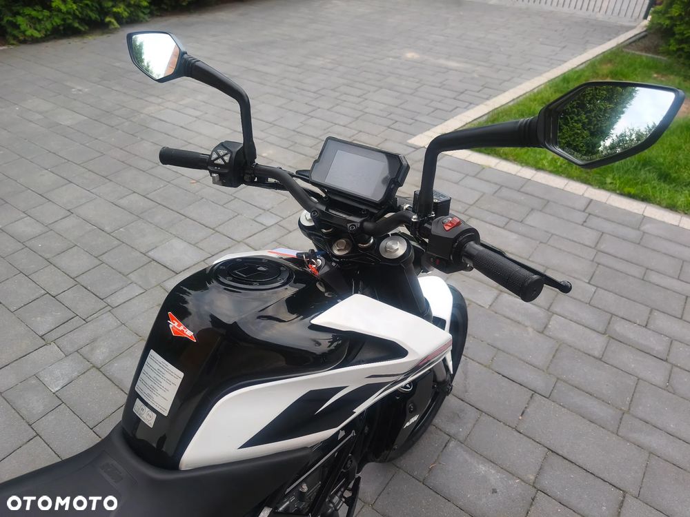 KTM Duke - 13
