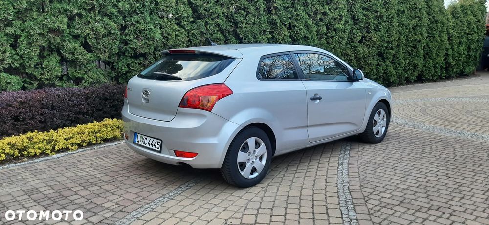 Kia Ceed - 15