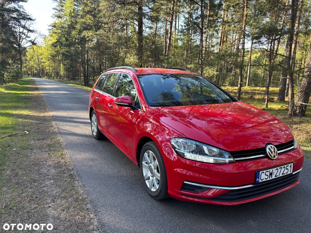 Volkswagen Golf - 2