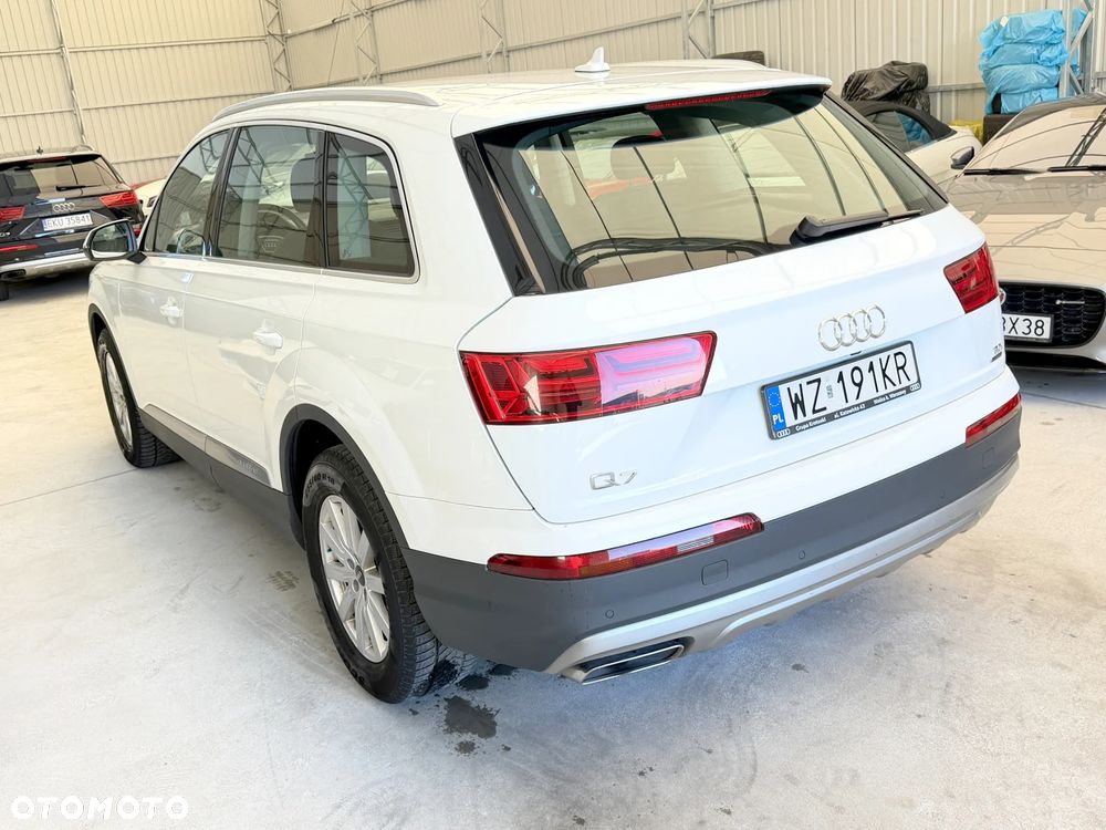 Audi Q7 2016 photo 5