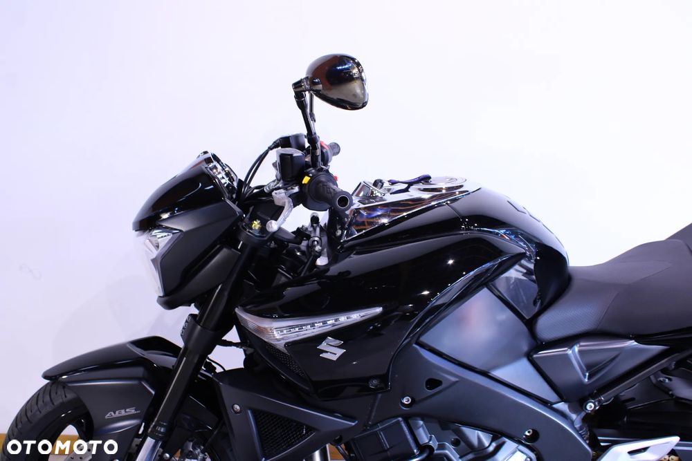 Suzuki GSX - 10