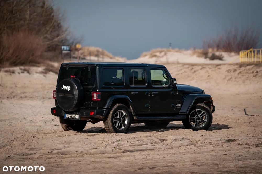 Jeep Wrangler Unlimited GME 2.0 Turbo Sahara - 3