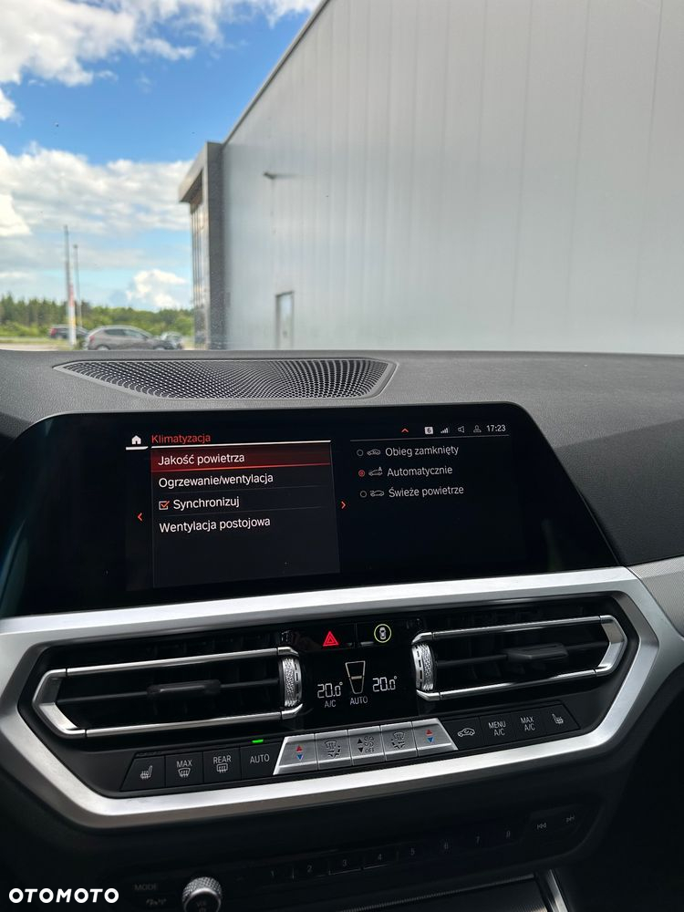 BMW Seria 3 320d Touring M Sport - 26