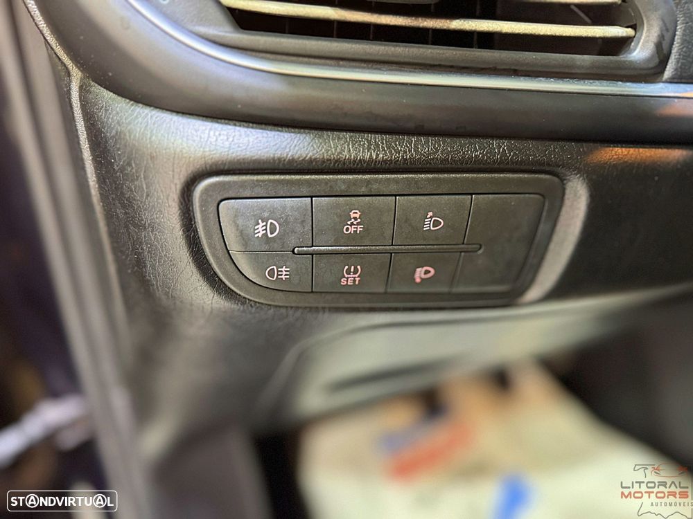 Fiat Tipo Station Wagon 1.6 M-Jet Lounge Tech - 19