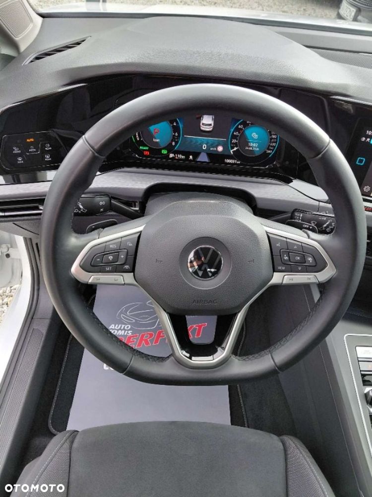 Volkswagen Golf - 14