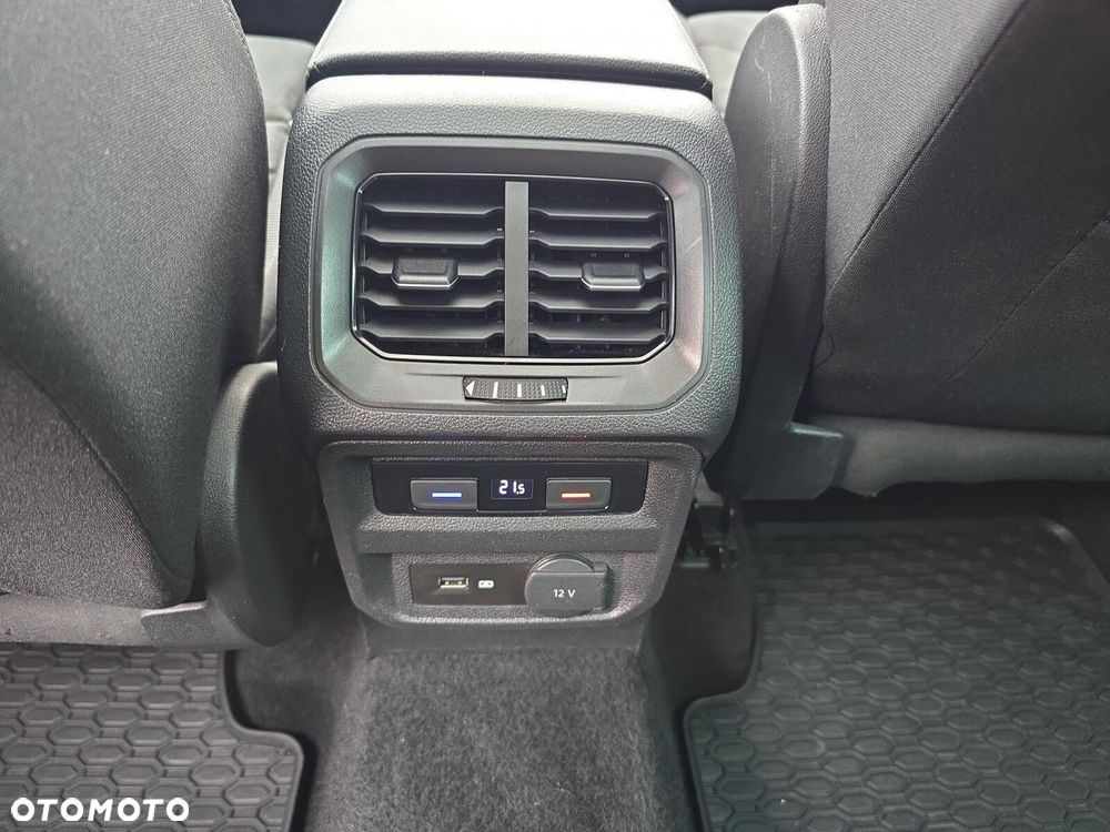 Volkswagen Tiguan - 24
