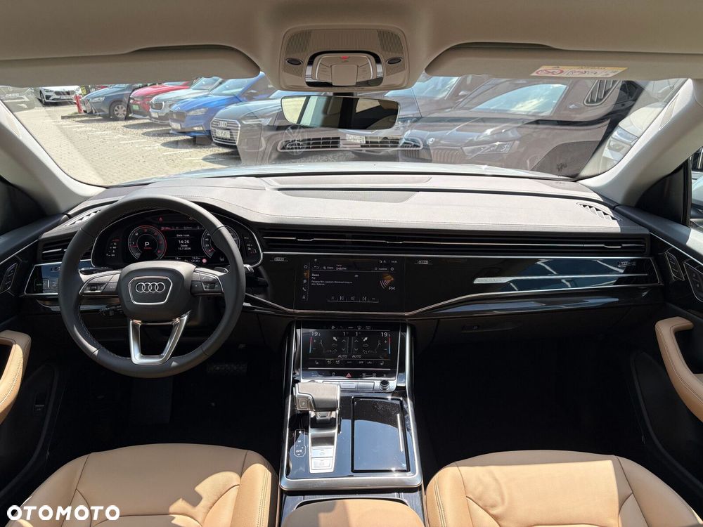 Audi Q8 - 11