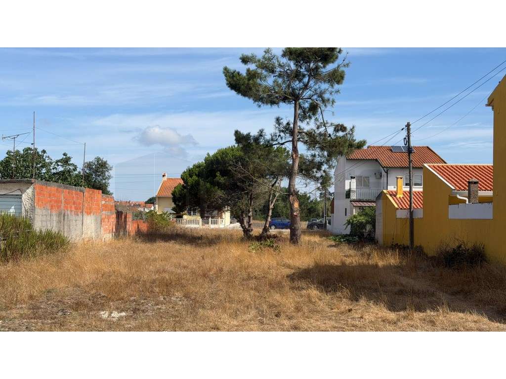 Espetacular terreno com 17m e frente no centro da Gafanha da Nazaré - Grande imagem: 2/9