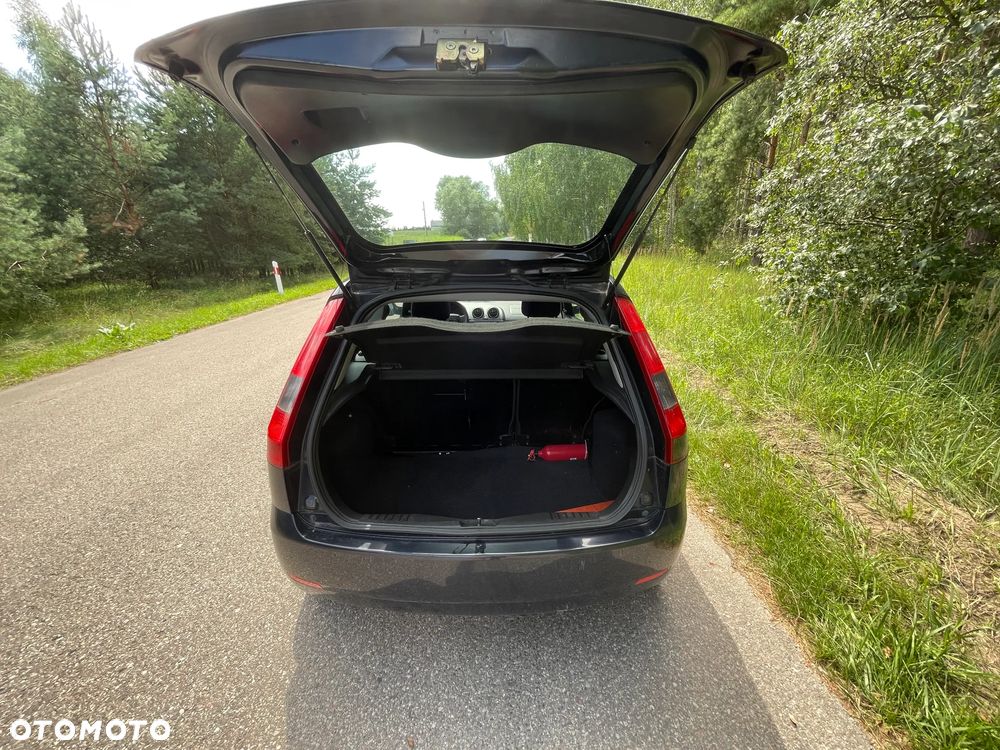 Ford Fiesta 1.3 - 10