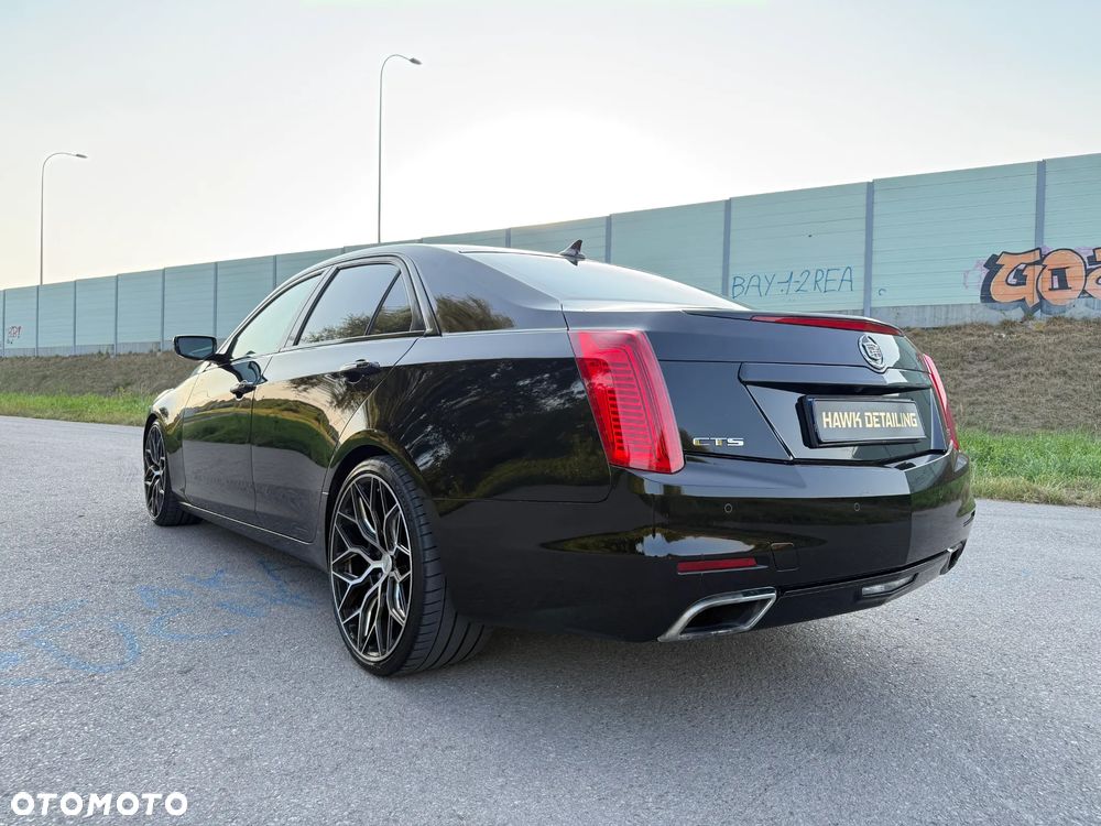 Cadillac CTS - 8