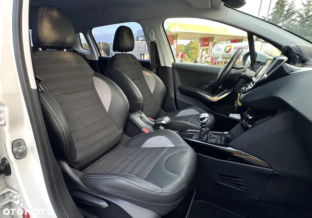Peugeot 2008 - 24