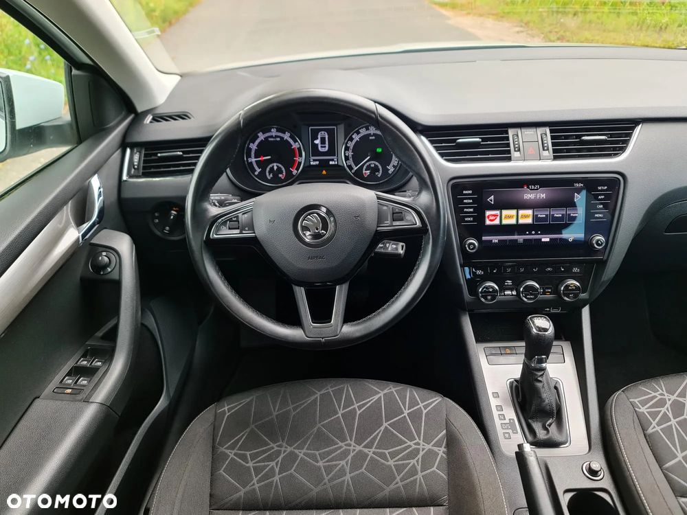 Skoda Octavia 1.0 TSI DSG Style - 6