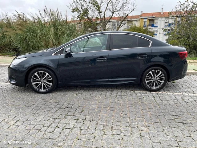 Toyota Avensis SD 1.6 D-4D Exclusive +P.Business - 3