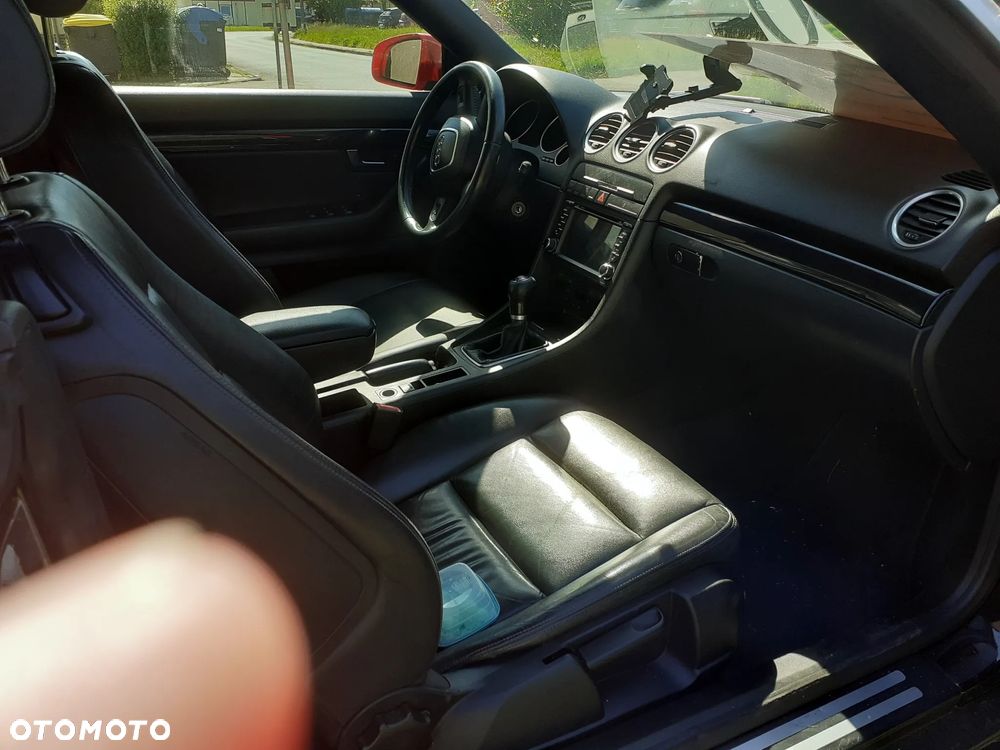 Audi A4 Cabrio 2.0 TDI DPF - 11