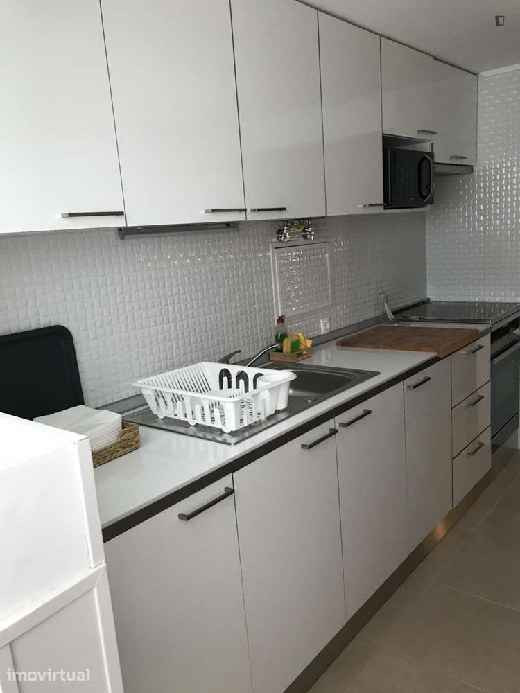 Quarto - localizado em Pontinha Lisbon - Grande imagem: 5/15