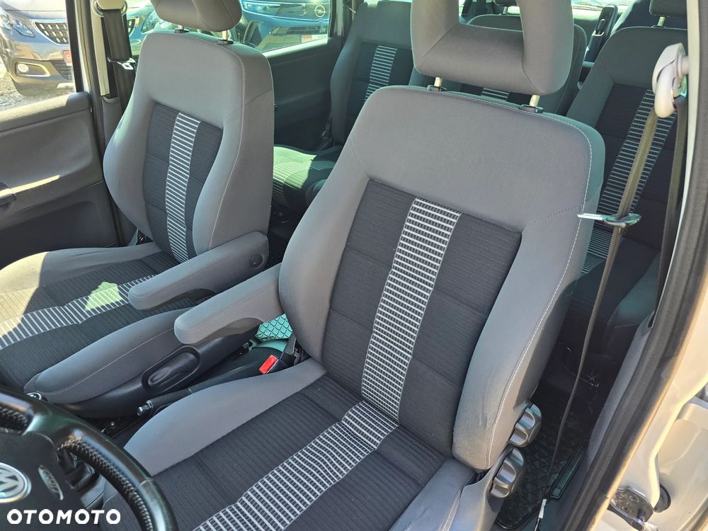 Volkswagen Sharan - 12