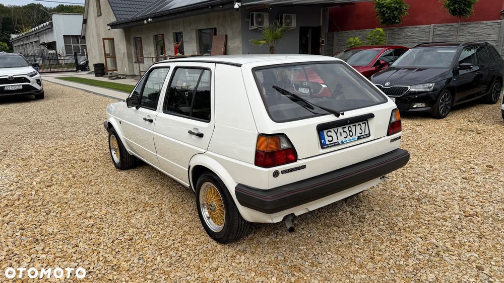 Volkswagen Golf 1.3 - 33