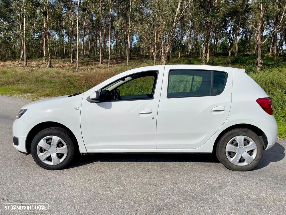 Dacia Sandero - 3