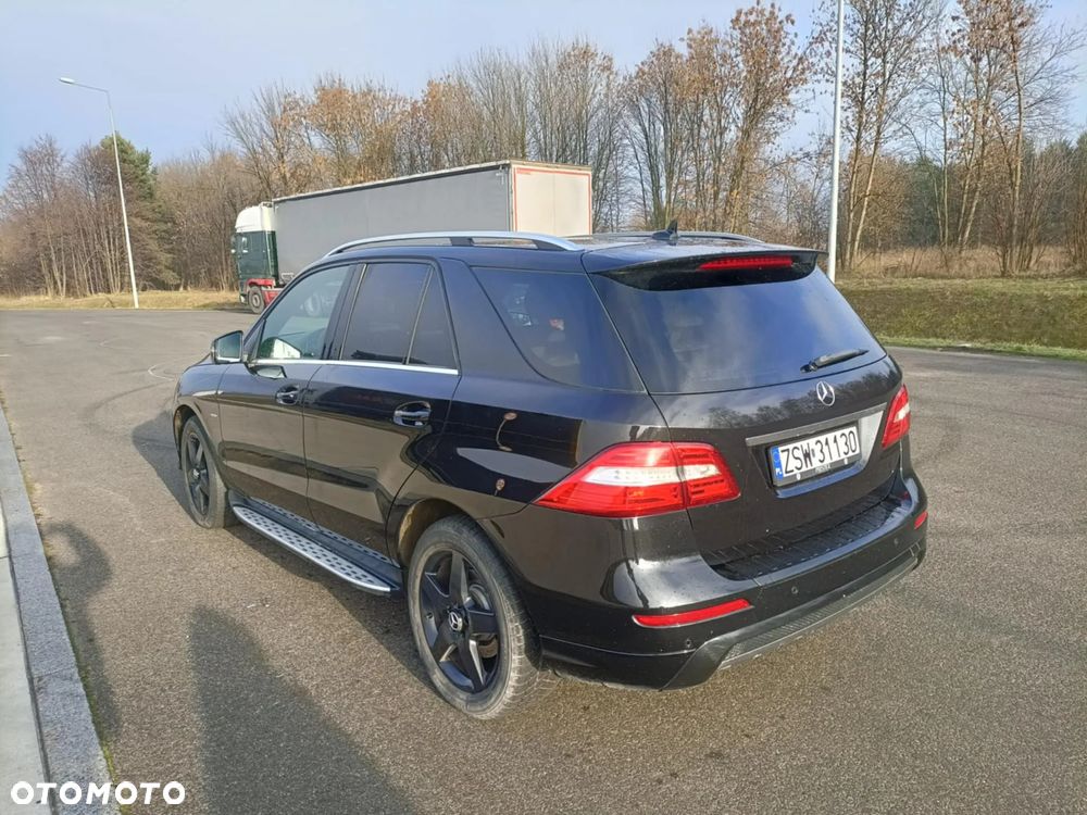 Mercedes-Benz ML - 4