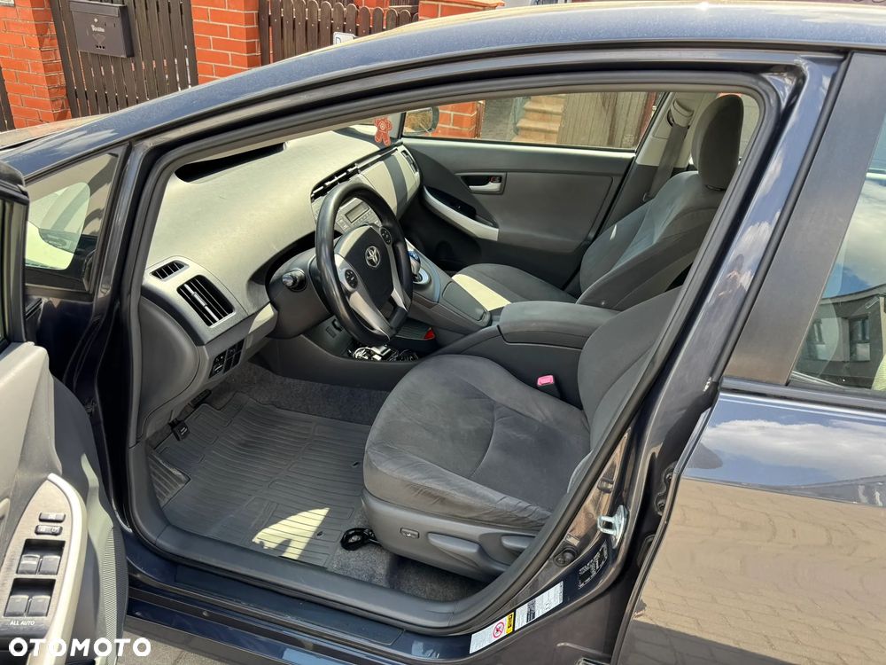 Toyota Prius 1.8 HSD Luna - 6