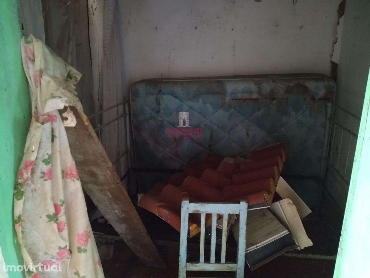 Moradia T2 Recuperar 113m2 São Miguel do Rio Torto, Abrantes - Grande imagem: 4/8