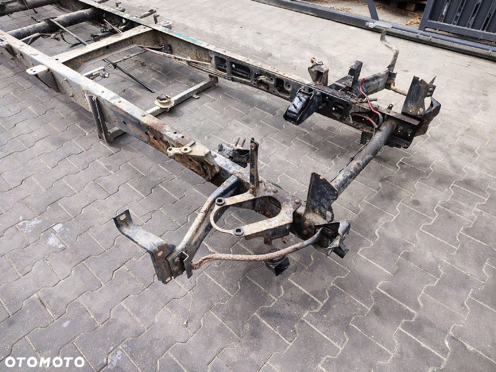 RAMA 3300 ROZSTAW OSI IVECO DAILY 3 III 35C15 FL LIFT 2 2.0 HPI - 2