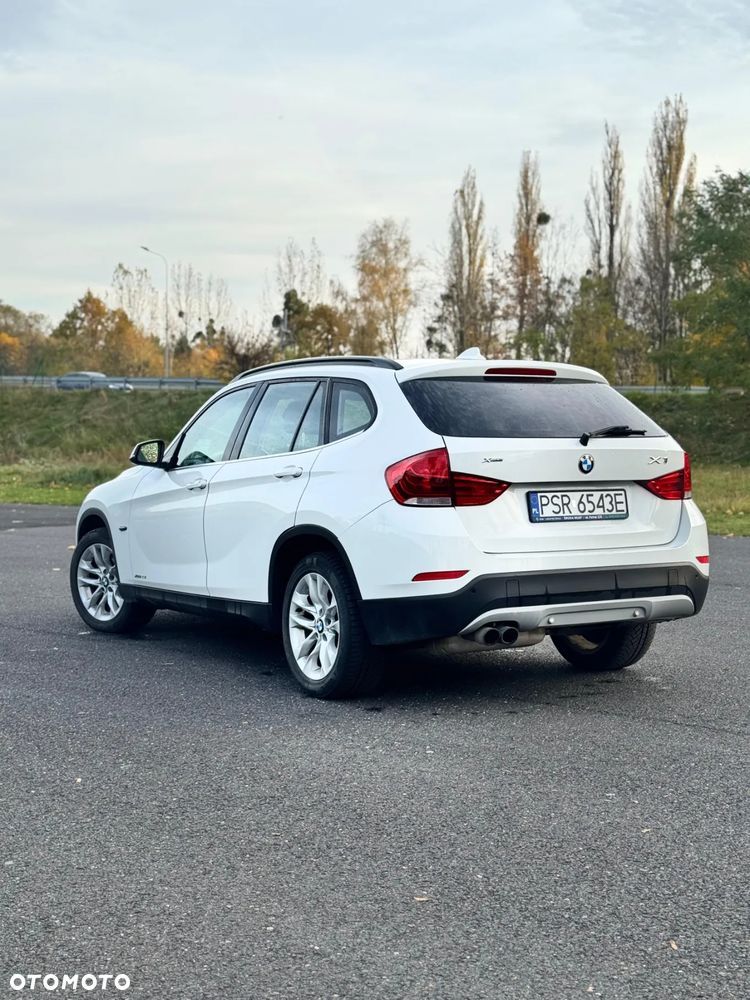 BMW X1 xDrive28i Sport Line - 4