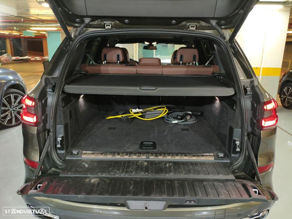 BMW X5 45 e xDrive Pack M - 12