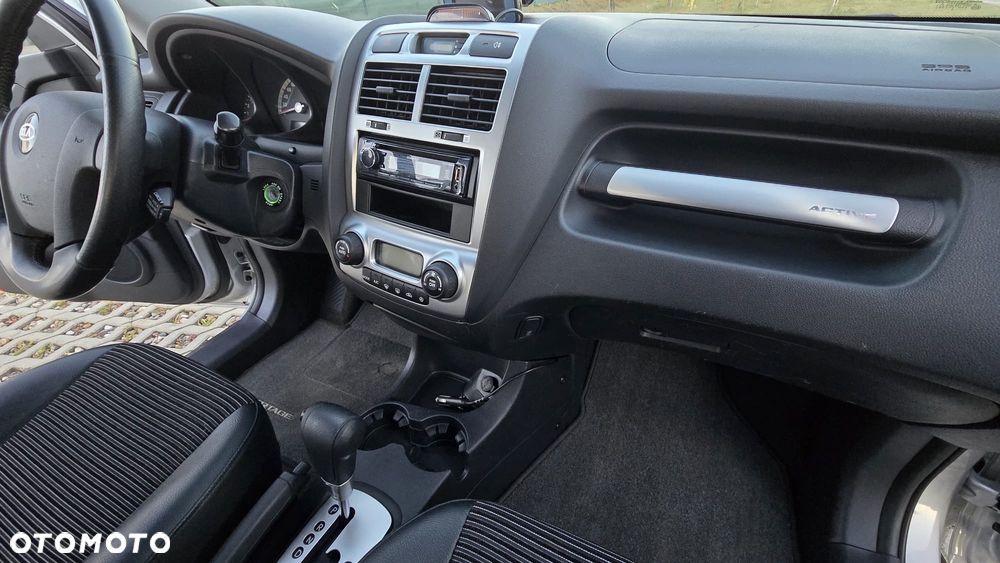Kia Sportage 2.0 CRDI LX - 18