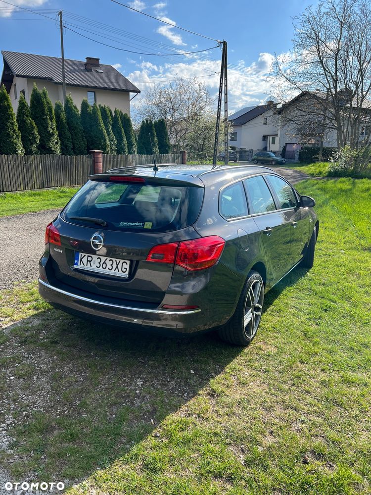 Opel Astra 1.6 - 11