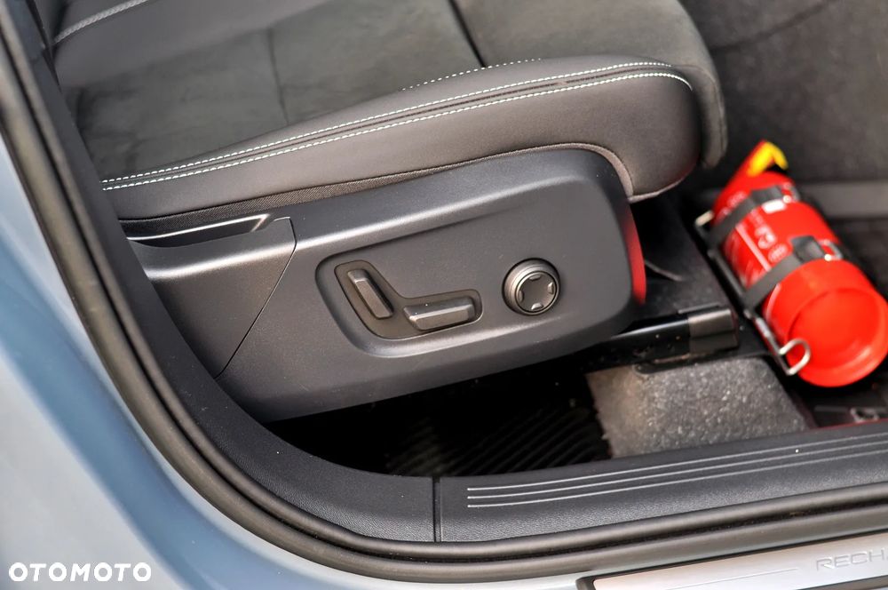 Volvo XC 40 T4 Recharge DKG Ultimate Dark - 21