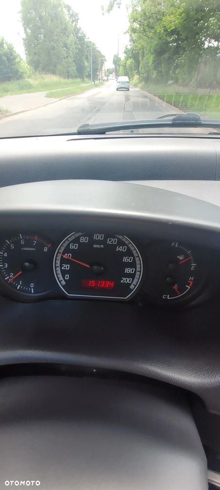 Suzuki Swift - 8