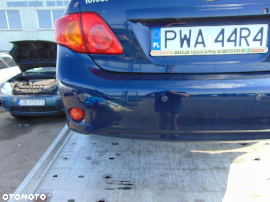 ZDERZAK TYŁ TYLNI TYLNY PDC TOYOTA COROLLA E15 8S6 - 4