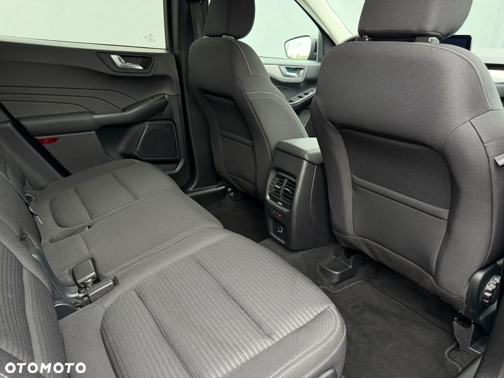 Ford Kuga 1.5 EcoBoost FWD Titanium - 23
