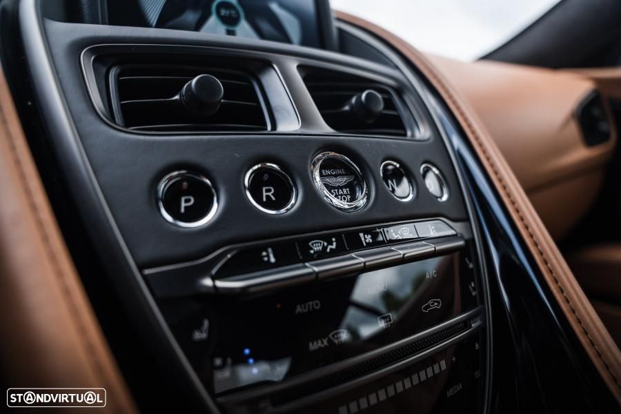 Aston Martin DBS Coupe Superleggera - 23