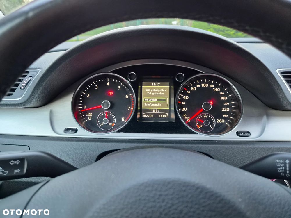 Volkswagen Passat 2.0 TSI Exclusive - 15
