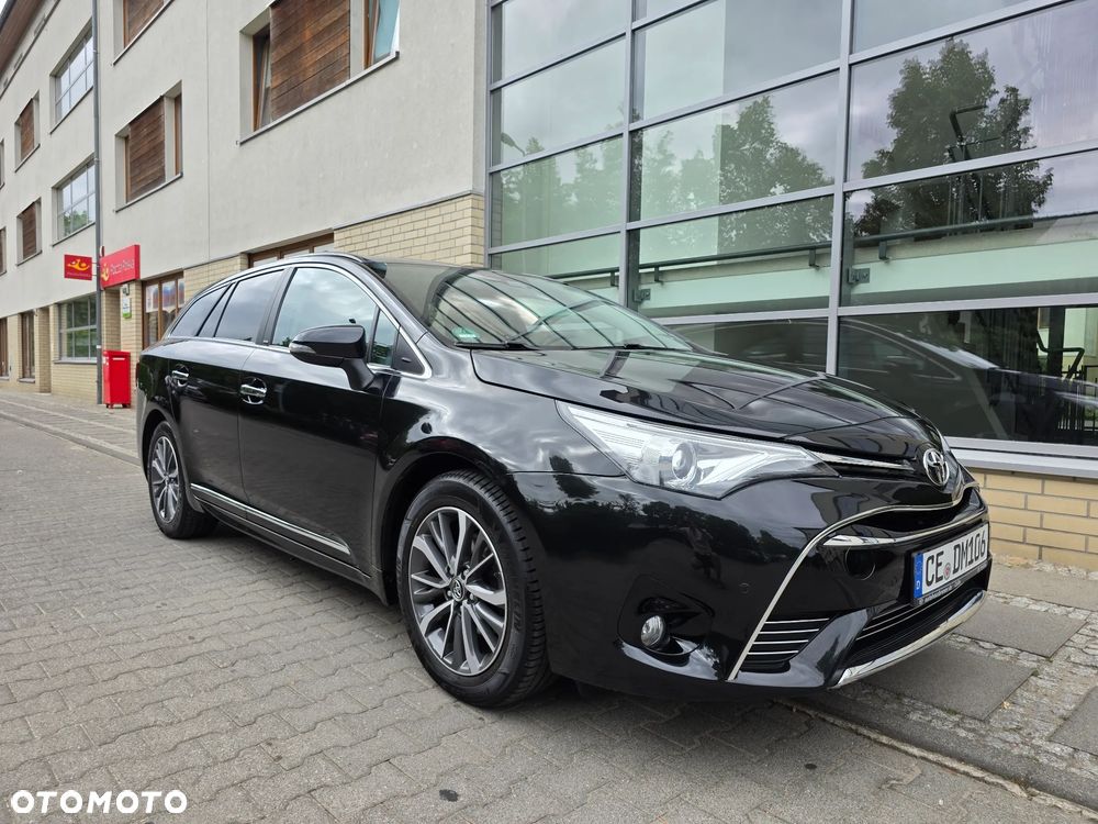 Toyota Avensis - 9